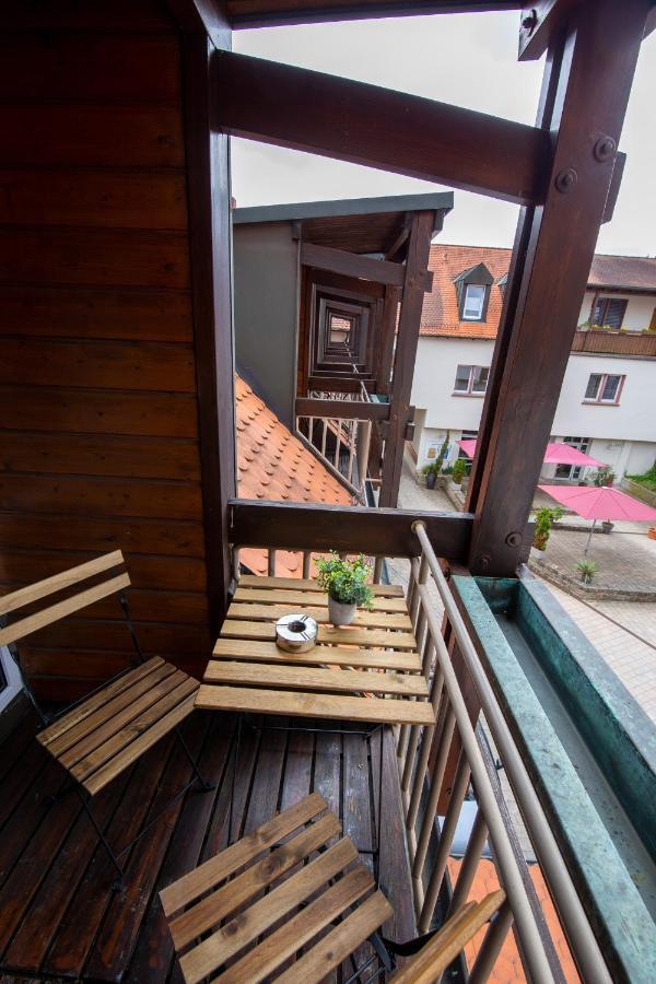 Hotel Lamm Höchberg Exterior foto